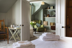  Cruickshanks Boutique B&B  Isle of Arran